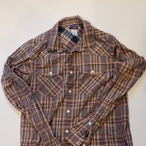 Size small organic cotton Patagonia button up